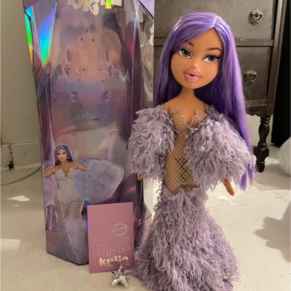 Limited Editiom 24 inch Kylie x Bratz